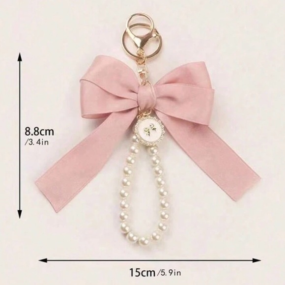 Bow bag charm/Keychain with Pearls - Picture 4 of 9